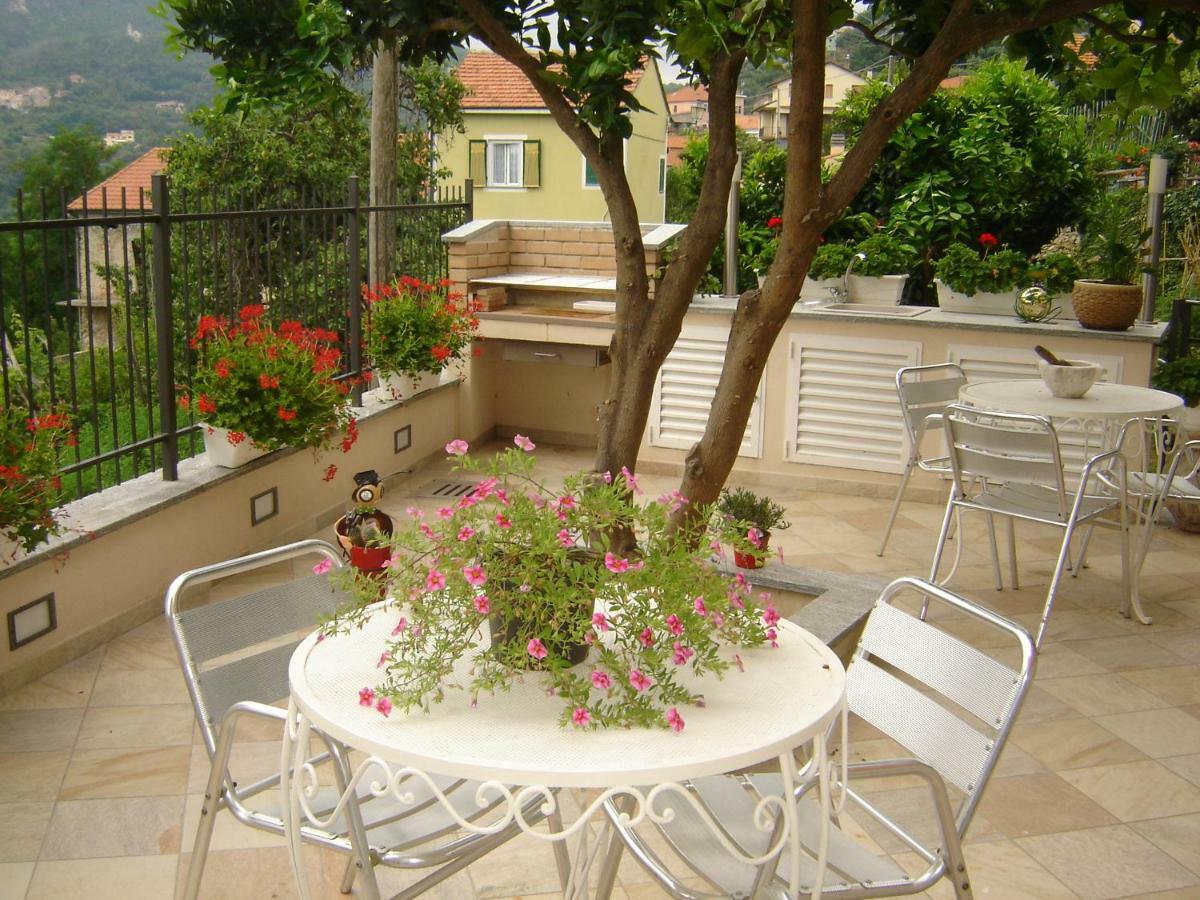 La Dolce Vita B&B Noli Buitenkant foto